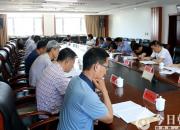 為中考撐開一把愛心大傘（瑞雪 趙盼）