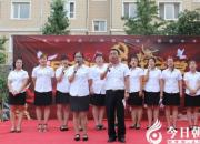 讓黨旗在社區(qū)高高飄揚（李曉娜 李蔚藍）