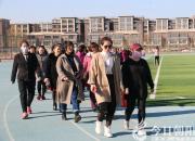 春風(fēng)暖陽，工校操場次第開放最美女人花